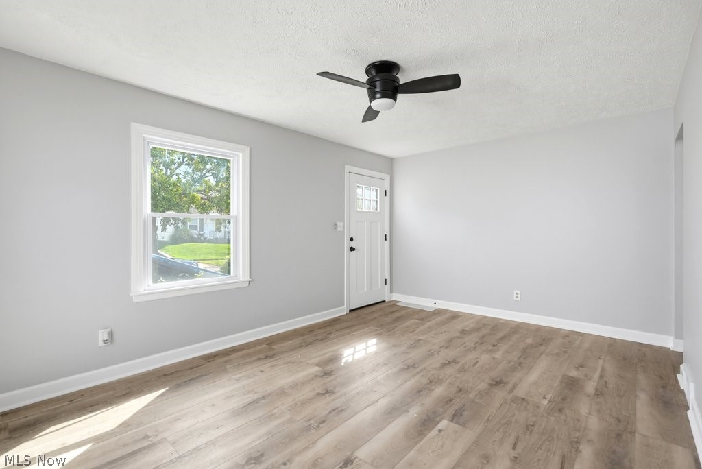 1696 Oakwood Avenue Akron OH 44301