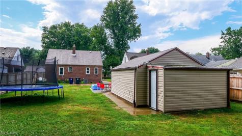 61 Hawk Avenue Akron OH 44312