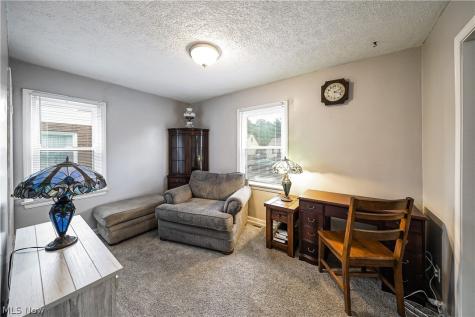 61 Hawk Avenue Akron OH 44312