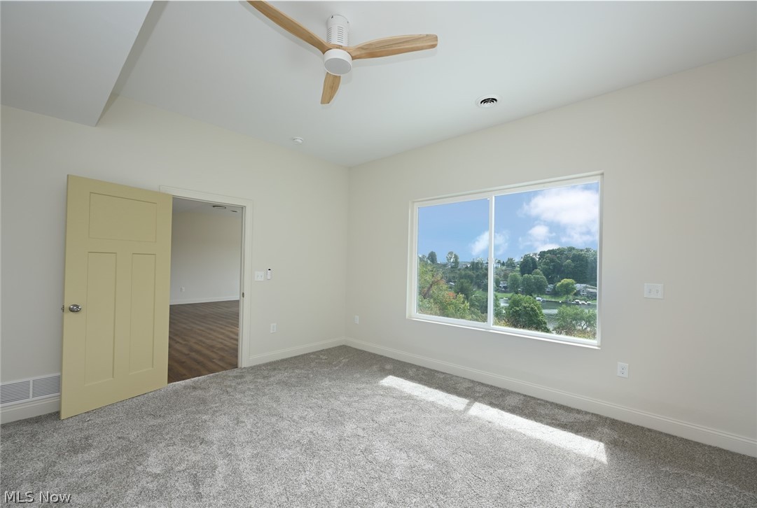 15 Huron Trail Malvern OH 44644
