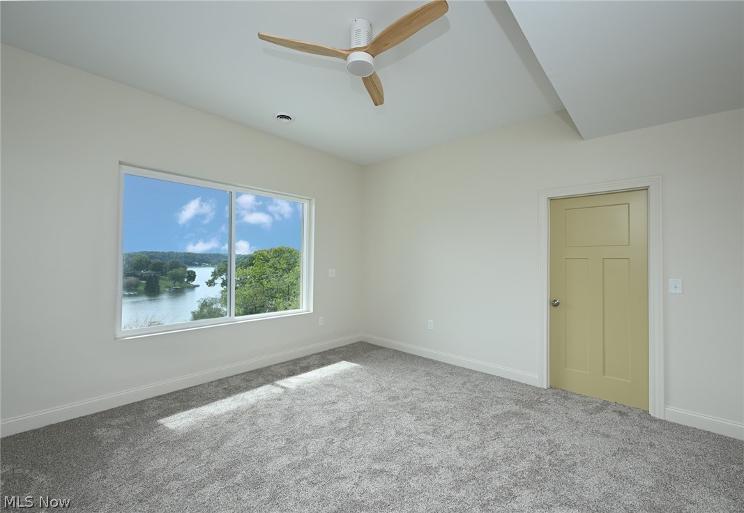 15 Huron Trail Malvern OH 44644
