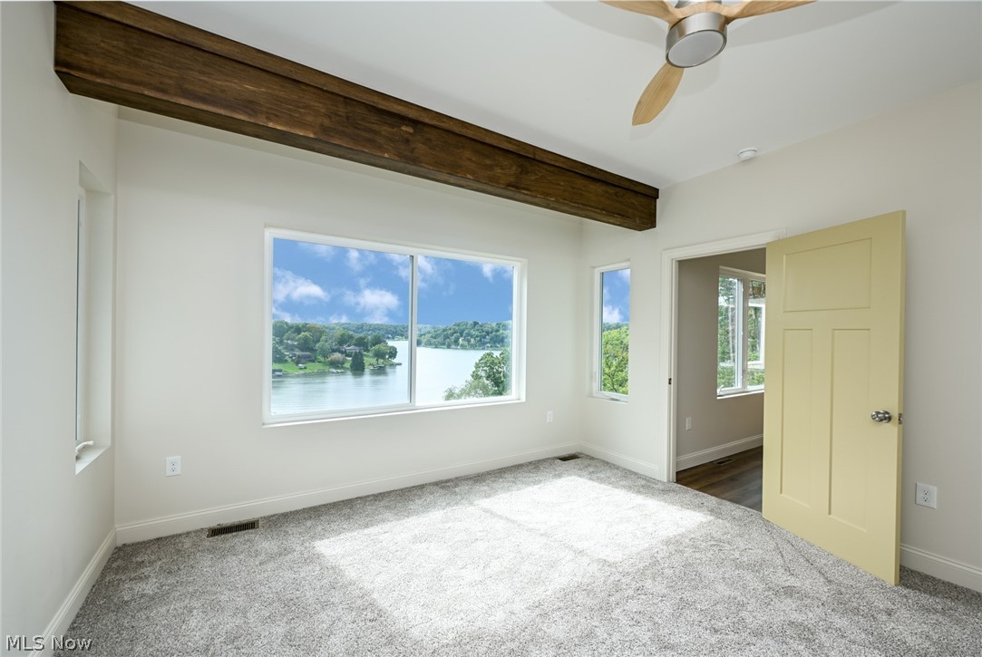 15 Huron Trail Malvern OH 44644