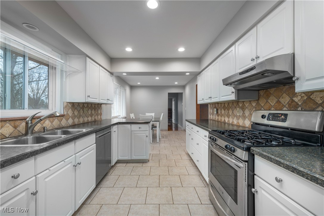 15420 Colebright Drive Strongsville OH 44136