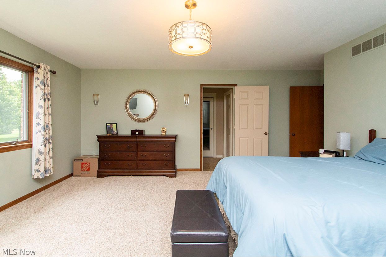 1477 S Hametown Road Copley OH 44321