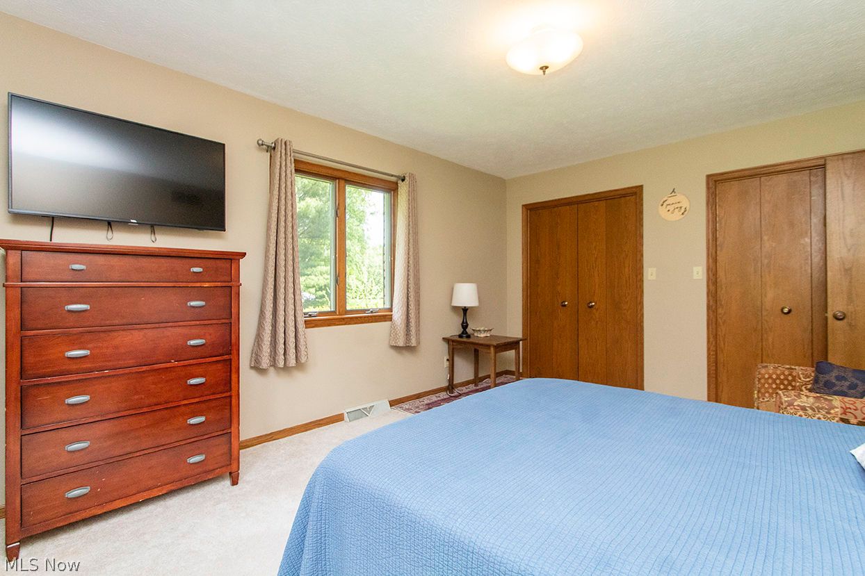 1477 S Hametown Road Copley OH 44321