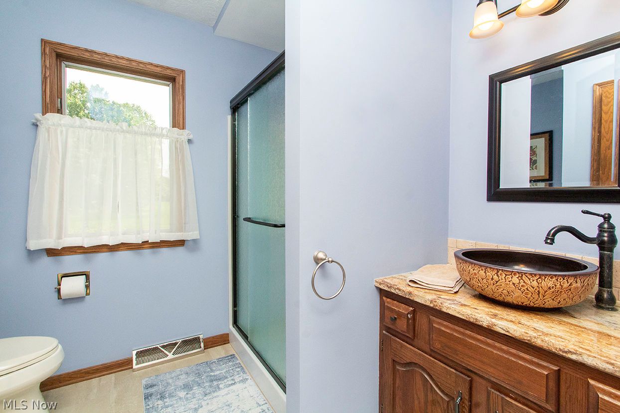 1477 S Hametown Road Copley OH 44321