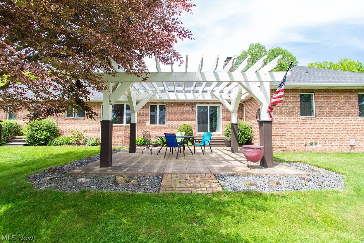 1477 S Hametown Road Copley OH 44321
