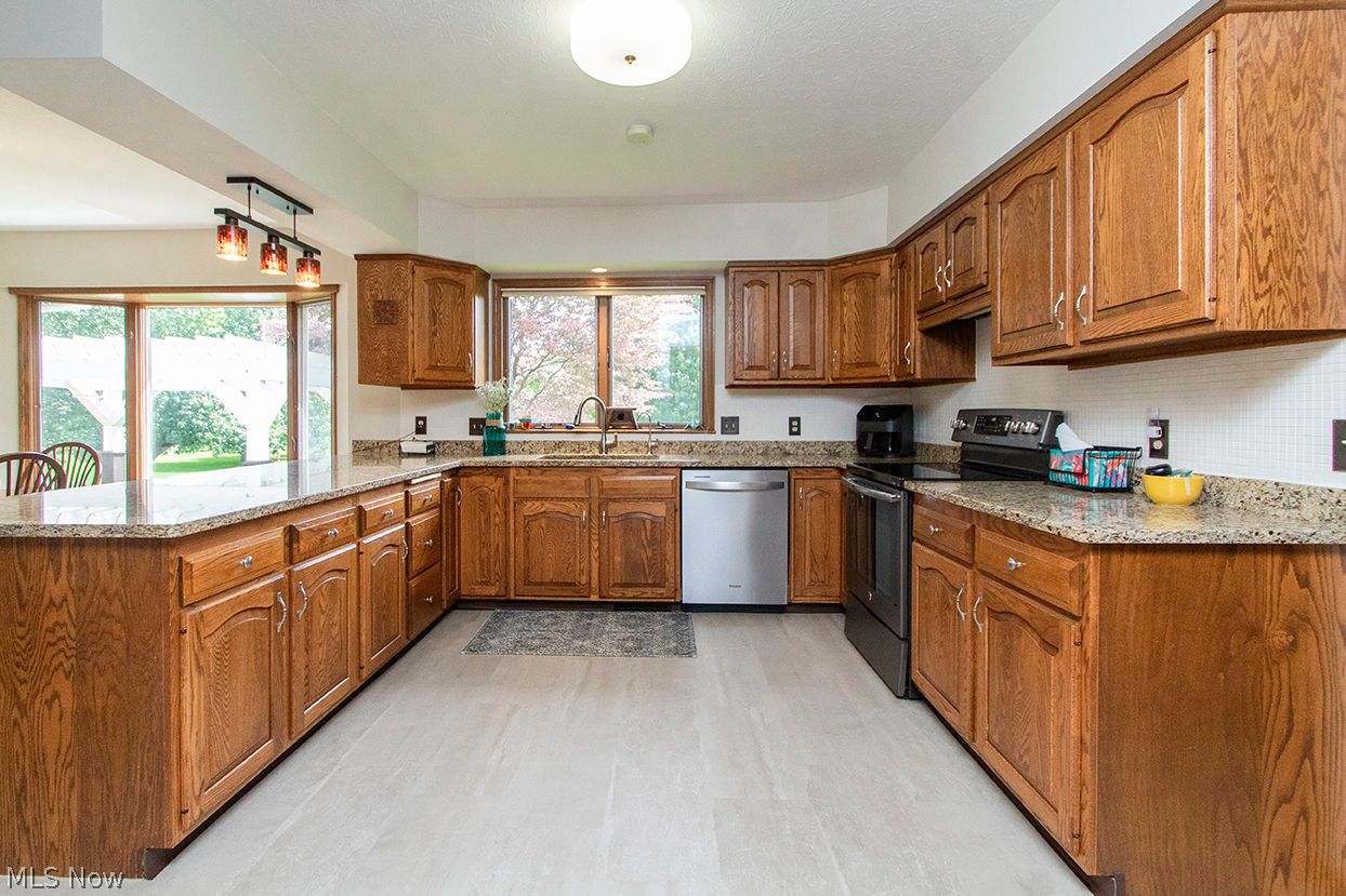 1477 S Hametown Road Copley OH 44321