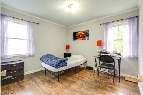 1367 Churchill Road Lyndhurst OH 44124