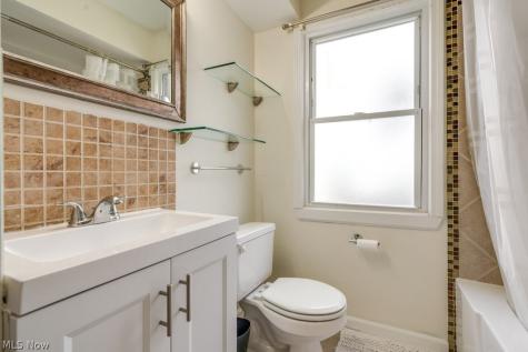 1367 Churchill Road Lyndhurst OH 44124