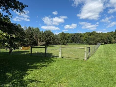5271 Wilkes Road Atwater OH 44201
