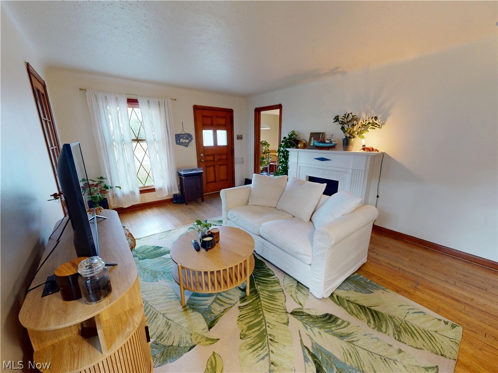 17914 Valleyview Avenue Cleveland OH 44135
