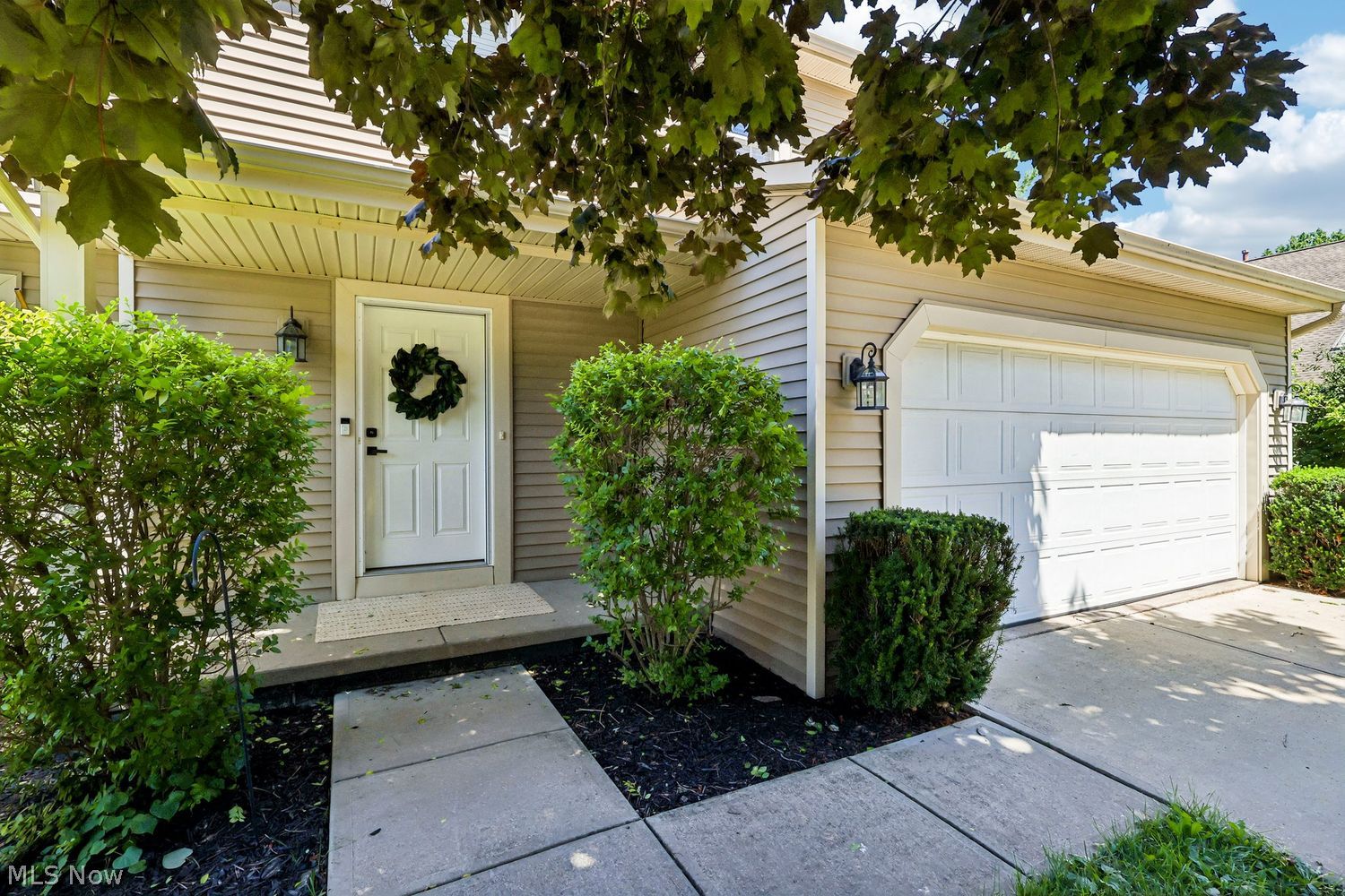 6791 Nicoll Drive North Ridgeville OH 44039