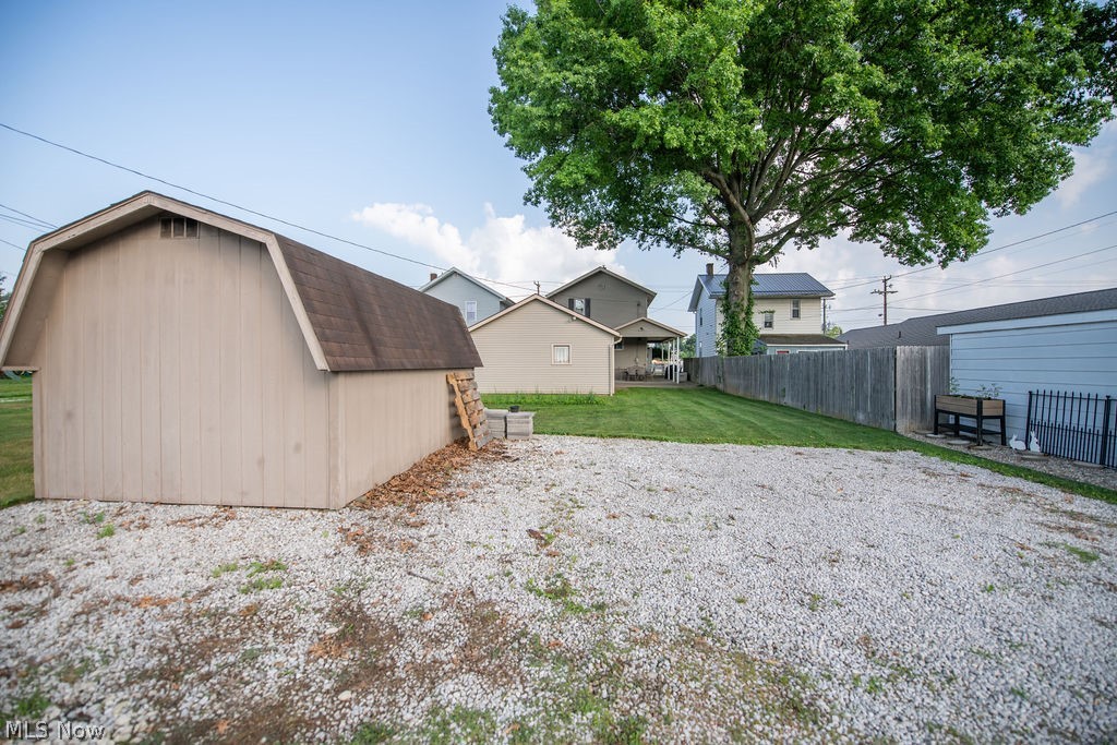 1135 Eastport Avenue Uhrichsville OH 44683
