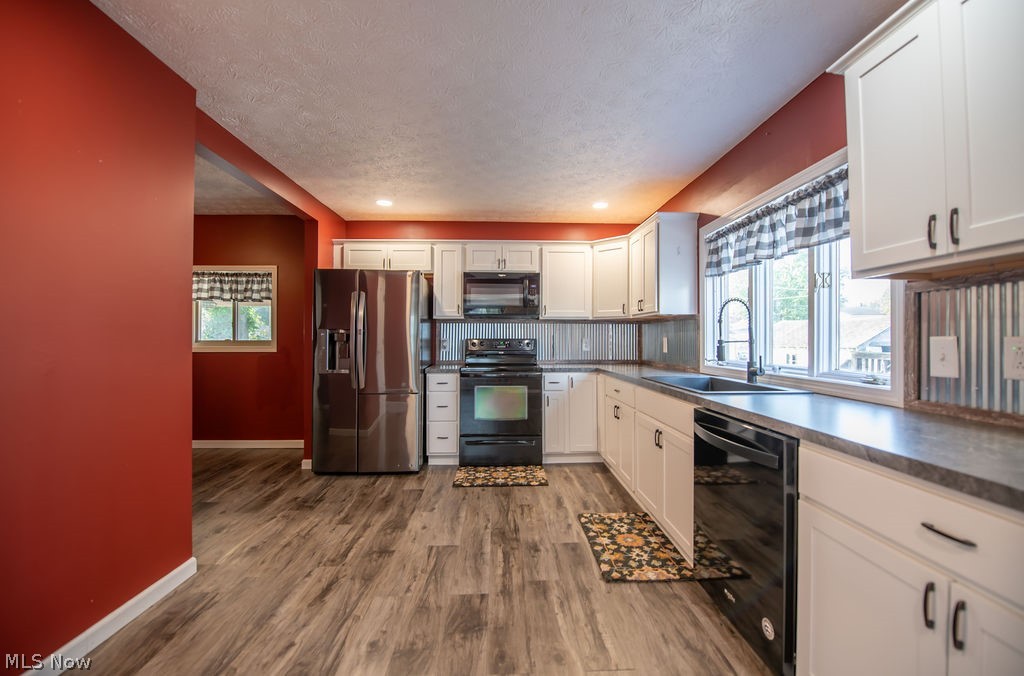 1135 Eastport Avenue Uhrichsville OH 44683