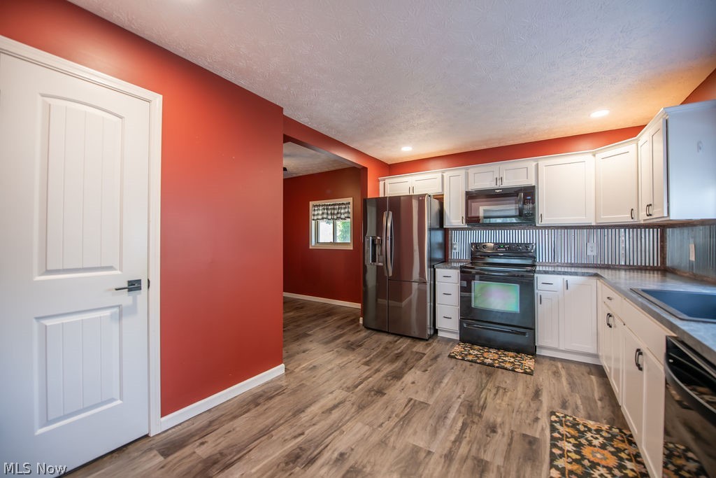 1135 Eastport Avenue Uhrichsville OH 44683