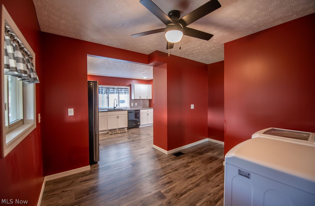 1135 Eastport Avenue Uhrichsville OH 44683