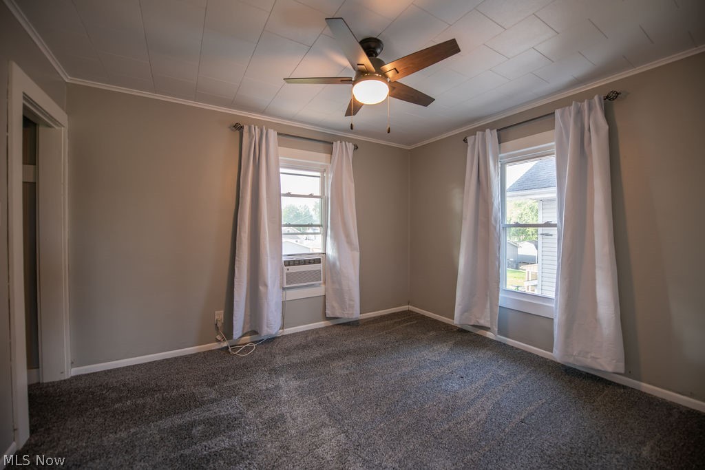 1135 Eastport Avenue Uhrichsville OH 44683