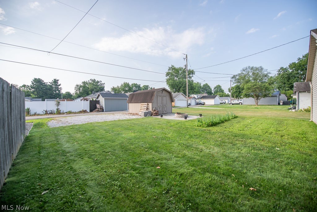 1135 Eastport Avenue Uhrichsville OH 44683