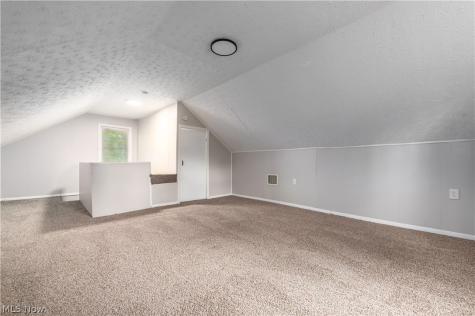 2019 Beverly Hills Drive Richmond Heights OH 44143