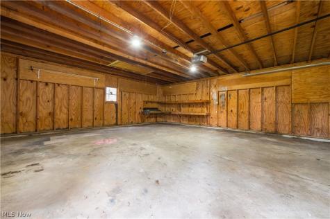 2019 Beverly Hills Drive Richmond Heights OH 44143