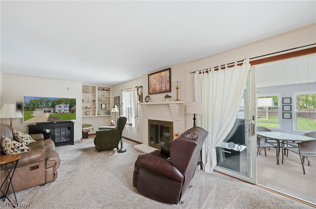 8965 Altura Drive NE Warren OH 44484