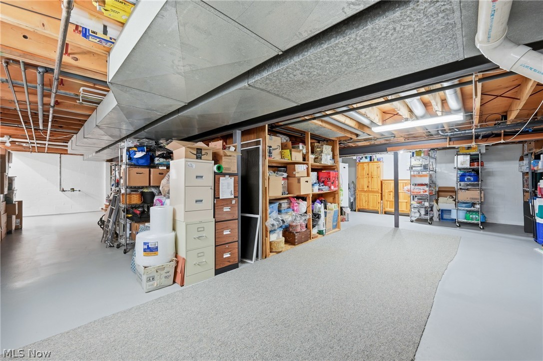 8965 Altura Drive NE Warren OH 44484