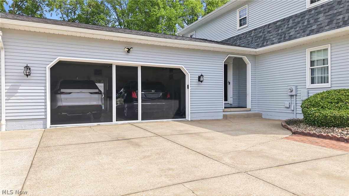 8965 Altura Drive NE Warren OH 44484