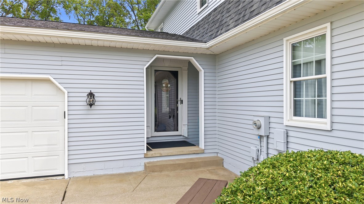 8965 Altura Drive NE Warren OH 44484