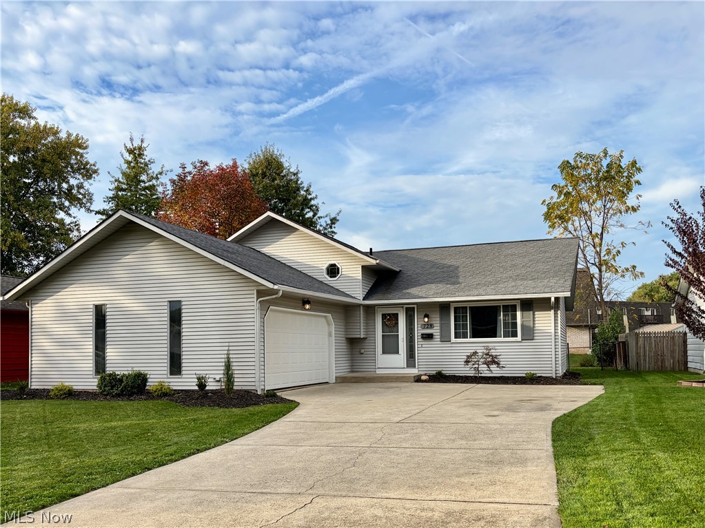 728 University Avenue Elyria OH 44035