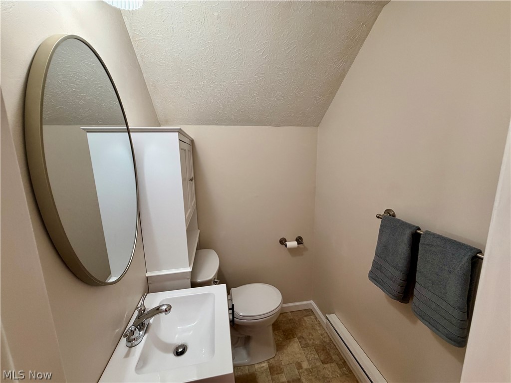 728 University Avenue Elyria OH 44035