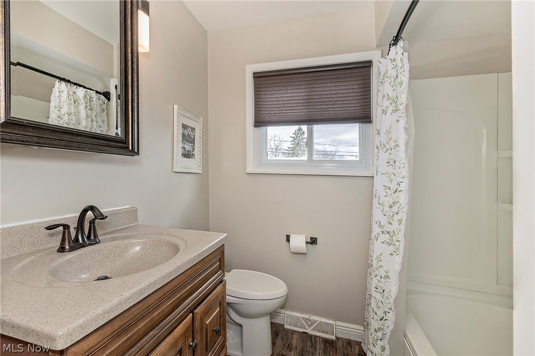1101 Bonnie Lane Mayfield Heights OH 44124
