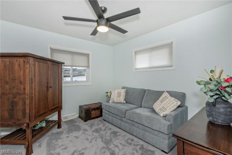 1101 Bonnie Lane Mayfield Heights OH 44124
