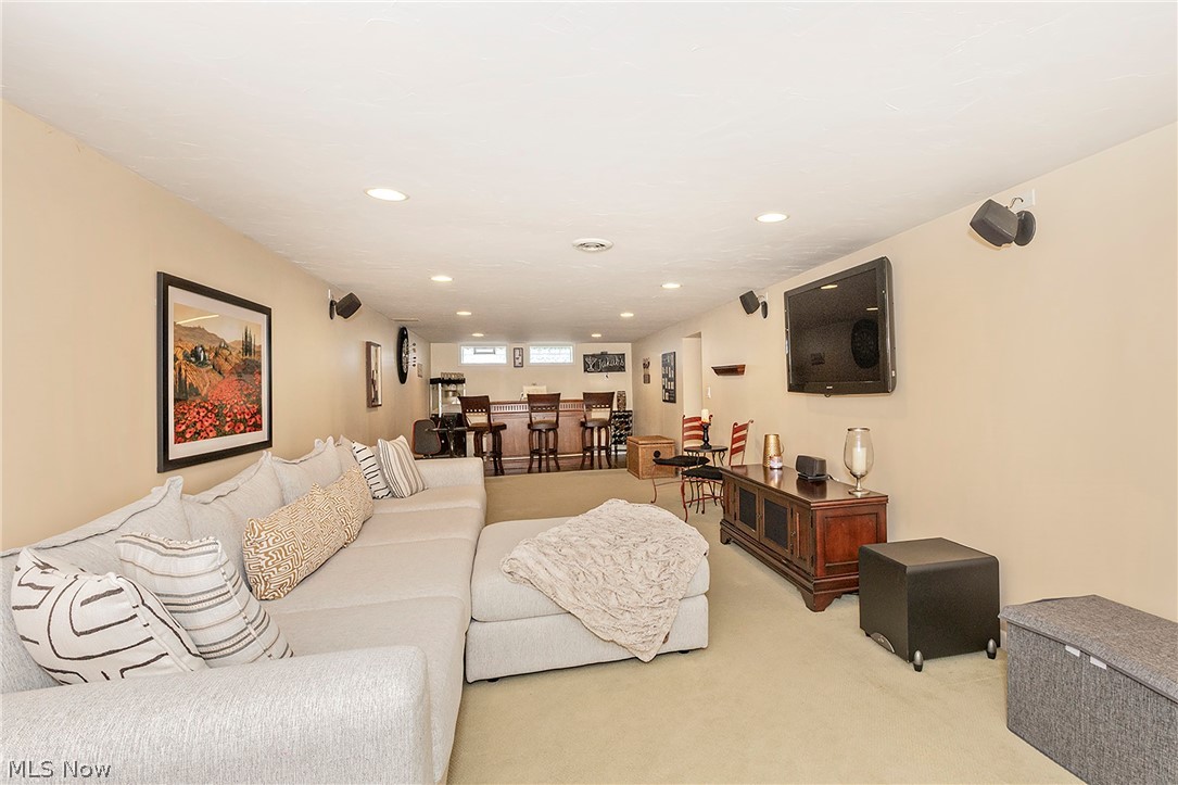 1101 Bonnie Lane Mayfield Heights OH 44124