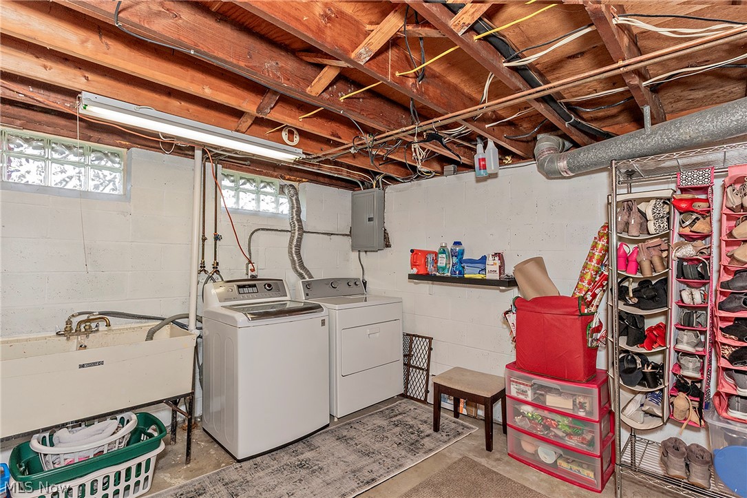 1101 Bonnie Lane Mayfield Heights OH 44124