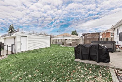 1101 Bonnie Lane Mayfield Heights OH 44124