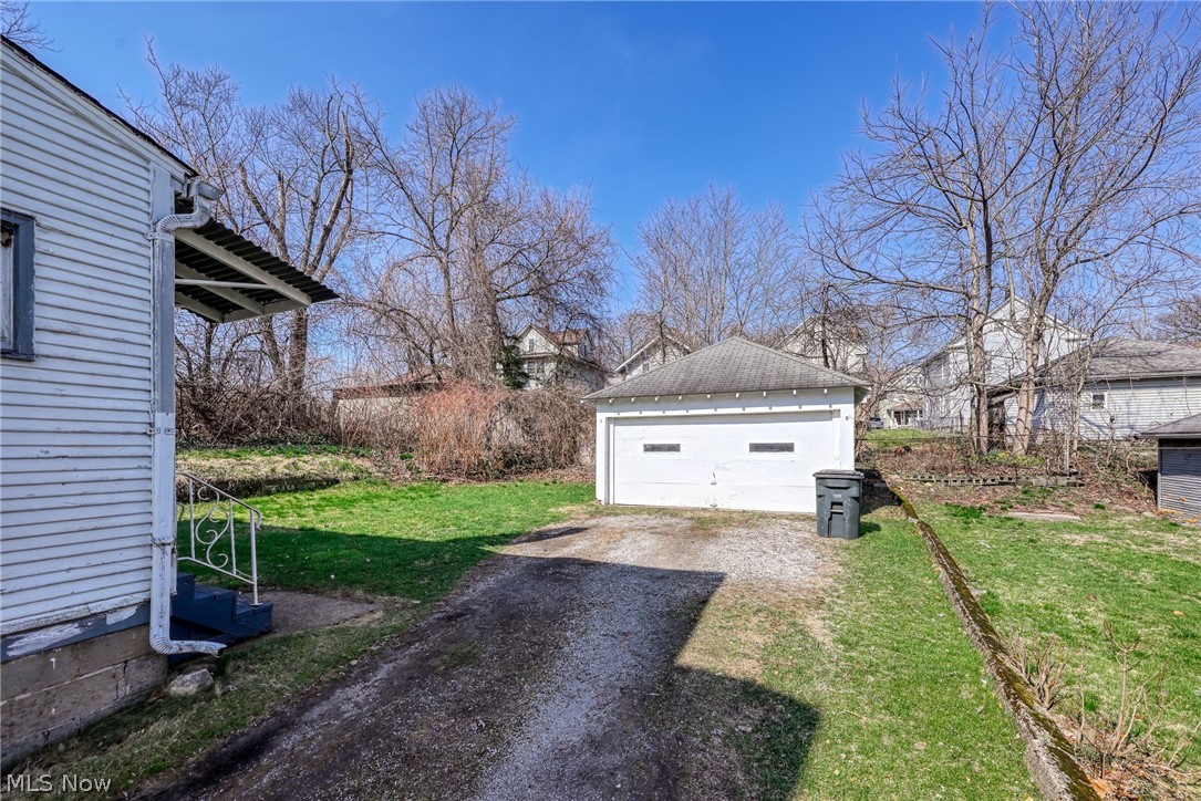 62 N Balch Street Akron OH 44303