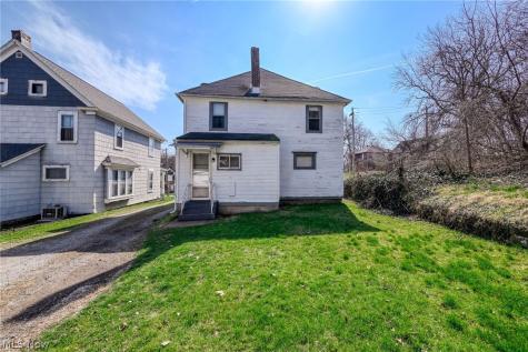 62 N Balch Street Akron OH 44303