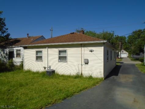 4357 E 144th Street Cleveland OH 44128