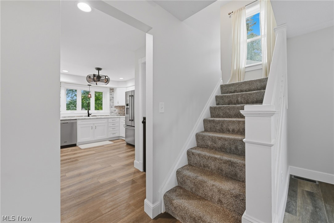 547 S Main Street Hubbard OH 44425