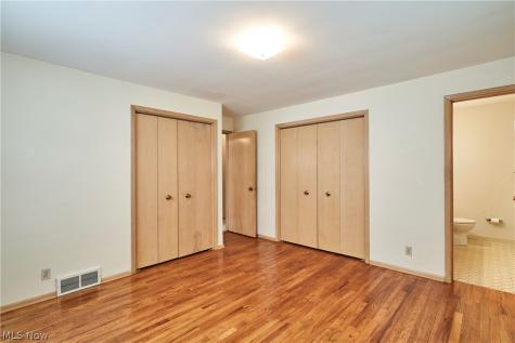 29581 Robert Street Wickliffe OH 44092