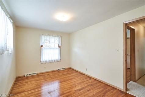 29581 Robert Street Wickliffe OH 44092