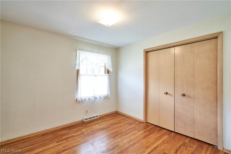 29581 Robert Street Wickliffe OH 44092