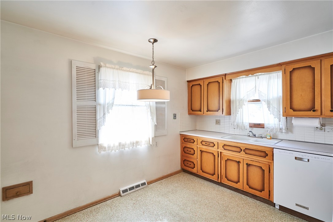 29581 Robert Street Wickliffe OH 44092