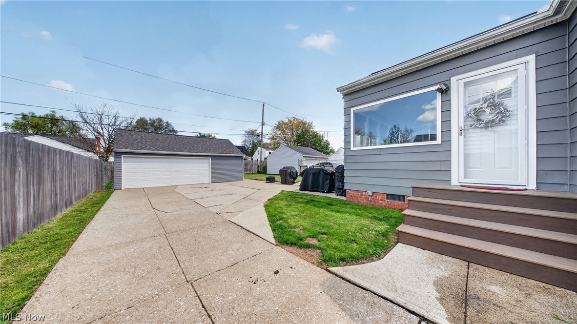 16168 Brinbourne Avenue Middleburg Heights OH 44130