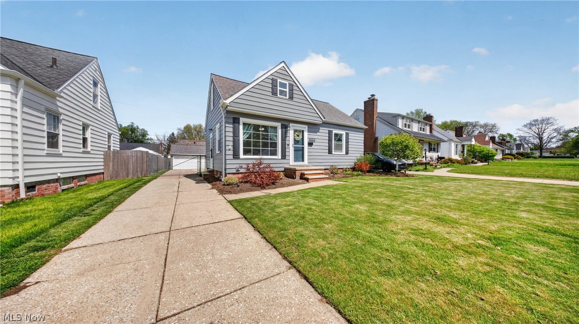 16168 Brinbourne Avenue Middleburg Heights OH 44130