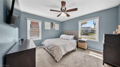 16168 Brinbourne Avenue Middleburg Heights OH 44130