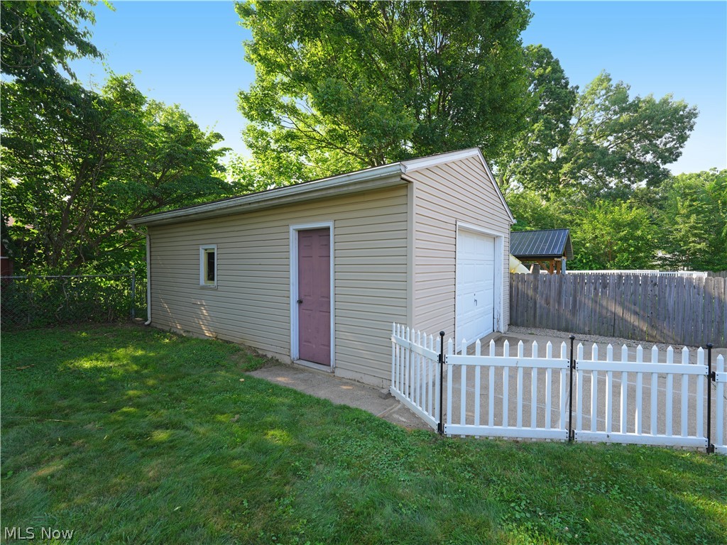 510 Hilbish Avenue Akron OH 44312