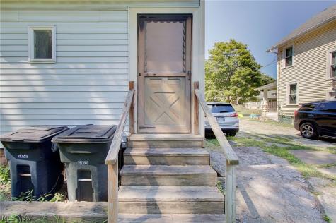 176 E Ido Avenue Akron OH 44301
