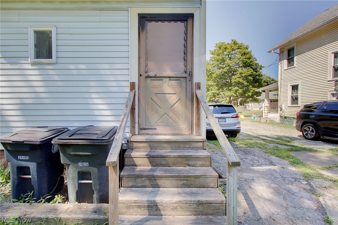 176 E Ido Avenue Akron OH 44301